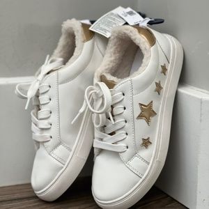 Girls Gap tennis shoes